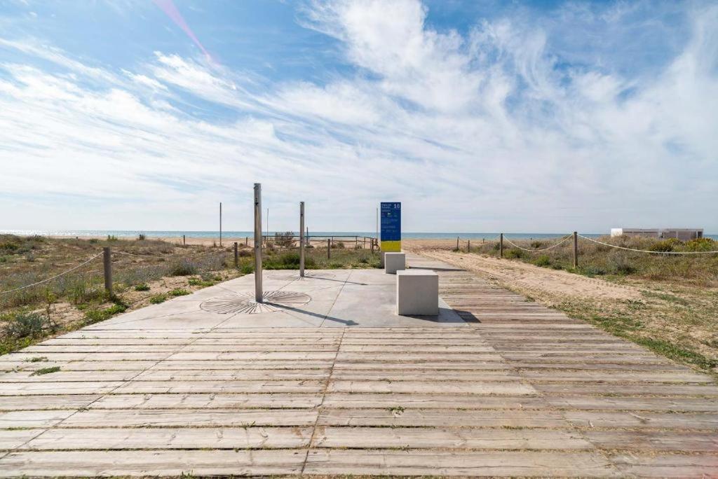 Apartamentos Denis Castelldefels Kültér fotó